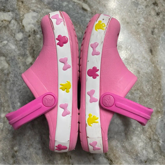 Disney x Classic Clog Kids 'Fun Lab Mickey Lights - Pink Lemonade' size 7 - Picture 4 of 9